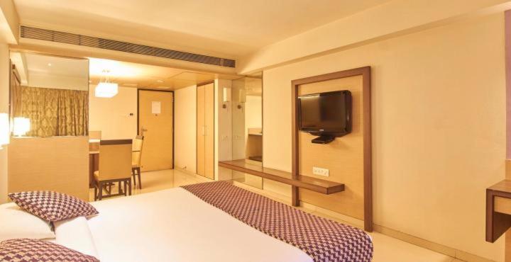 נאווי מומבאי Hotel Corporate מראה חיצוני תמונה