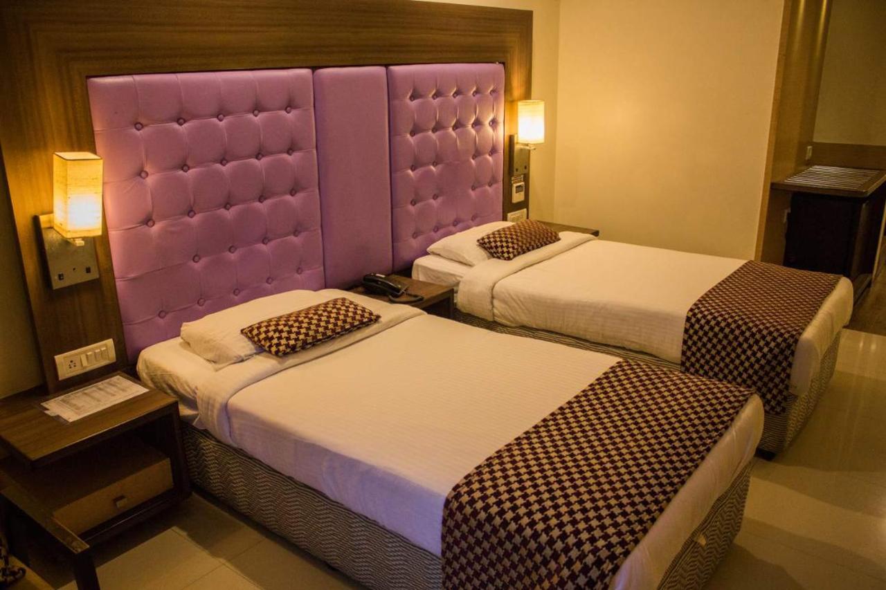 נאווי מומבאי Hotel Corporate מראה חיצוני תמונה