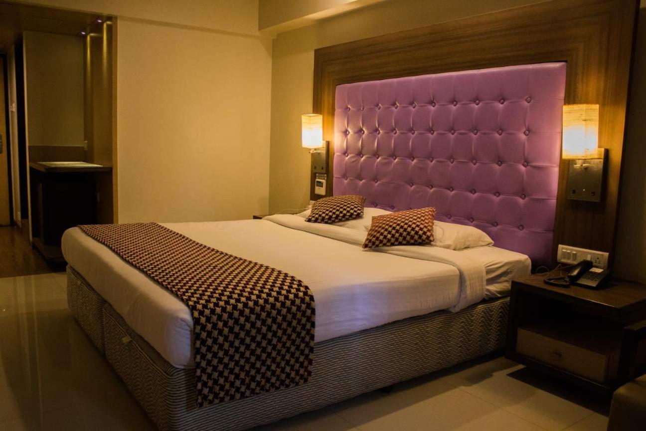 נאווי מומבאי Hotel Corporate מראה חיצוני תמונה